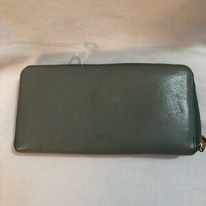 Fossil Sage Green Leather Zip Around Continental Wallet Organizer RFID